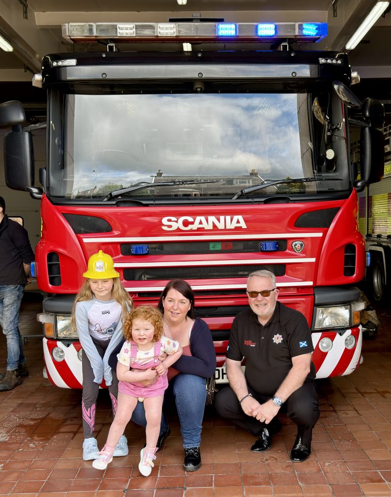 Alloweigh Frame (age 2) alerts mum to fire – Scottish Fire & Rescue ...